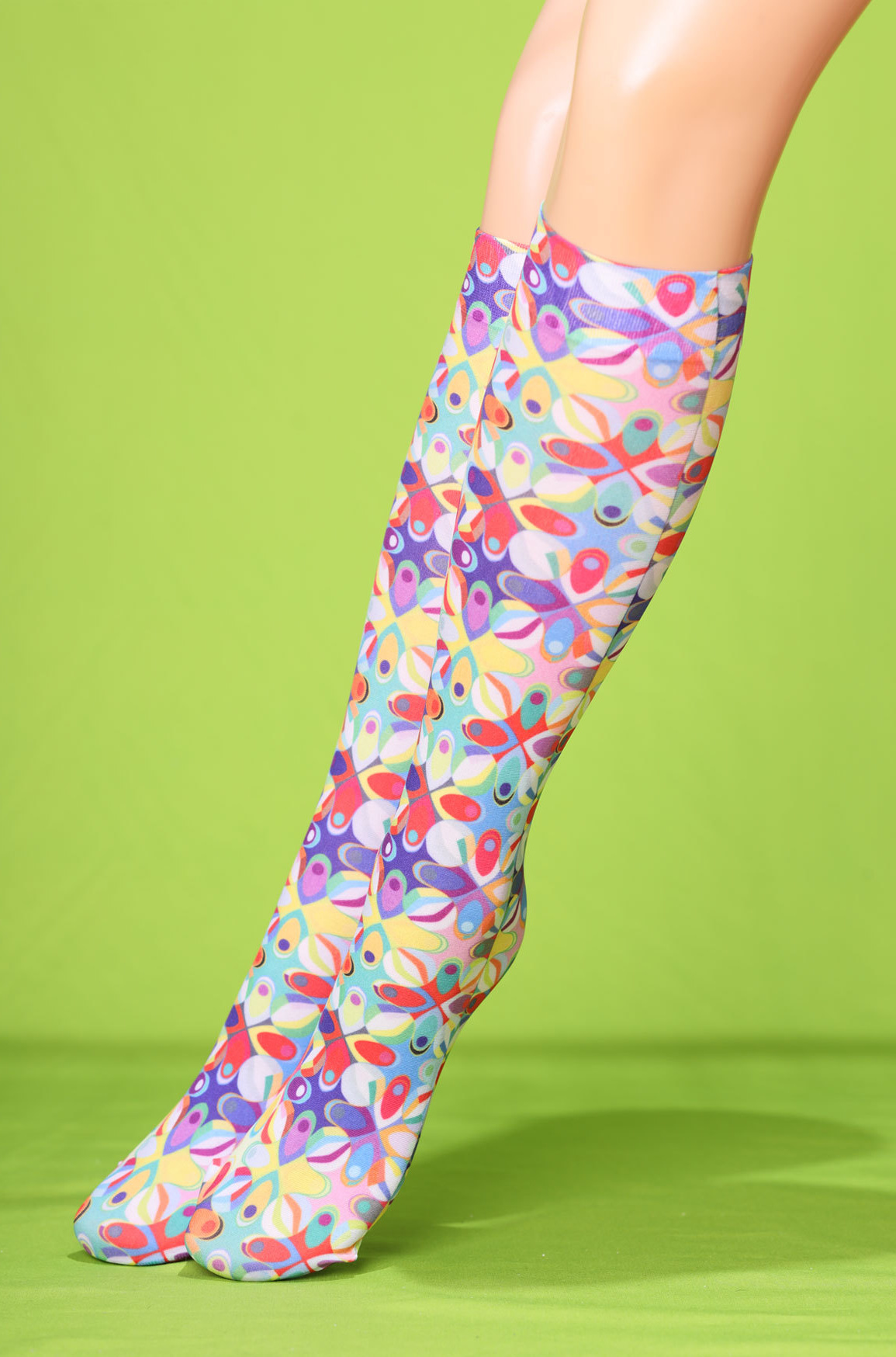 Abstract color knee hi